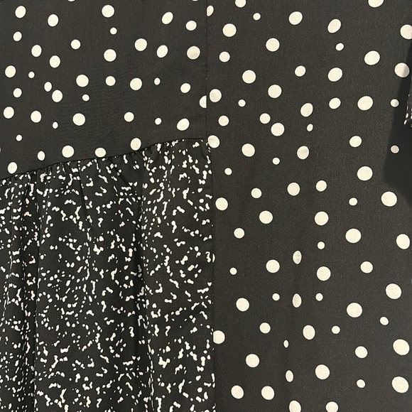 Caara Black and White Asymmetrical Dress - Picture 5 of 9